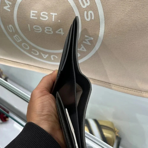 MARC JACOBS Bifold wallet S140L01RE21-313 - Picture 11 of 11